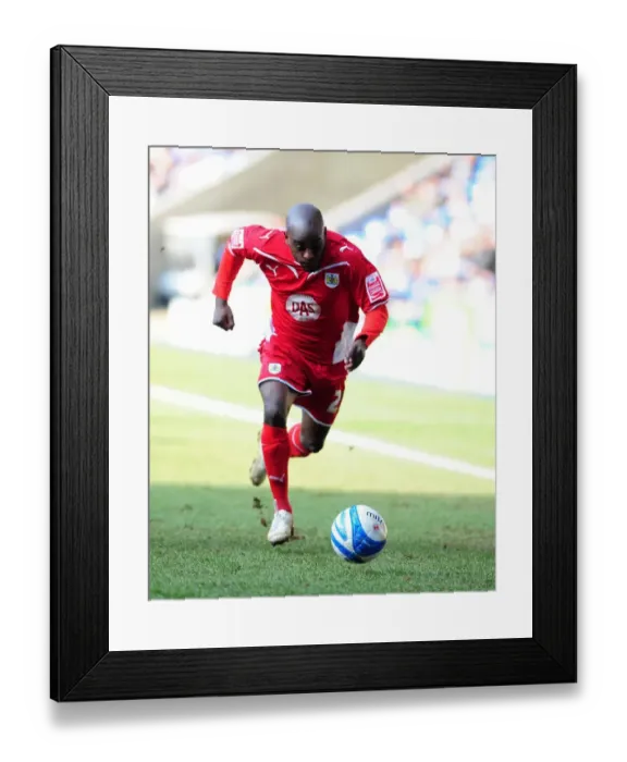 Framed Print : Jamal Campbell-Ryce in Action: Reading vs. Bristol City, Championship 2010 Framed Print : Jamal Campbell-Ryce in Action: Reading vs. Bristol City, Championship 2010