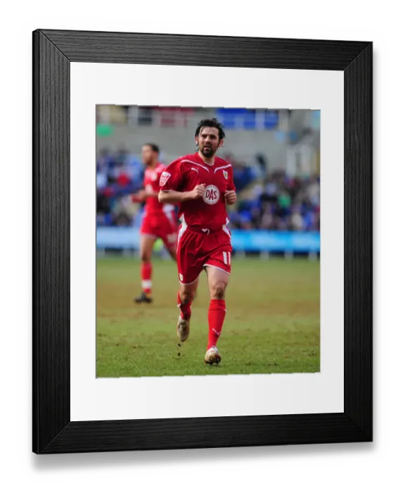Framed Print : Paul Hartley of Bristol City in Action against Reading, Championship Match, March 13, 2010 Framed Print : Paul Hartley of Bristol City in Action against Reading, Championship Match, March 13, 2010