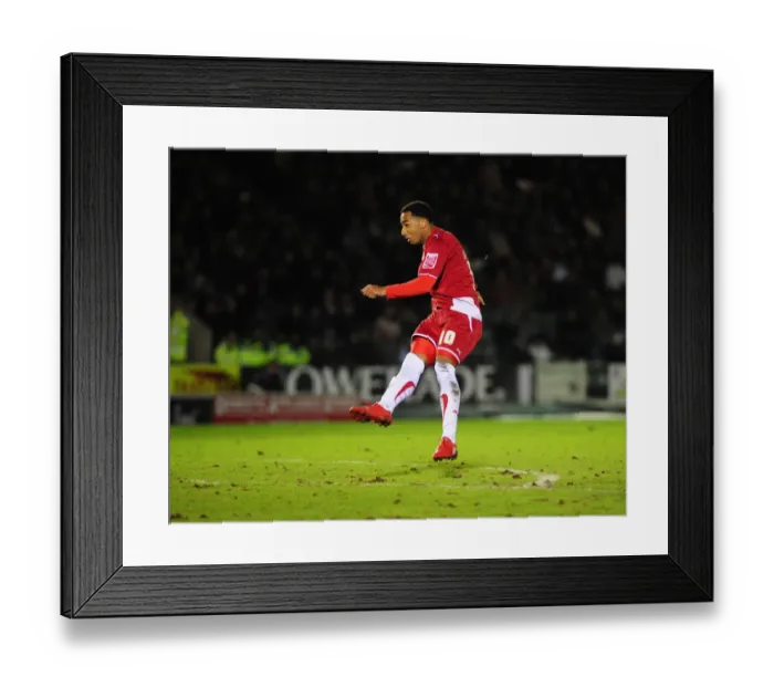 Framed Print : Nicky Maynard Scores Opening Goal: Plymouth Argyle vs. Bristol City, Championship Match, 16-03-2010 Framed Print : Nicky Maynard Scores Opening Goal: Plymouth Argyle vs. Bristol City, Championship Match, 16-03-2010