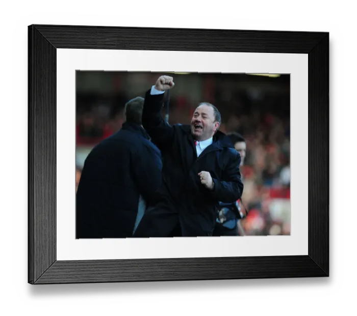 Framed Print : Gary Johnson and Bristol City Take on West Bromwich Albion in Championship Clash, 09 / 03 / 2010 Framed Print : Gary Johnson and Bristol City Take on West Bromwich Albion in Championship Clash, 09 / 03 / 2010