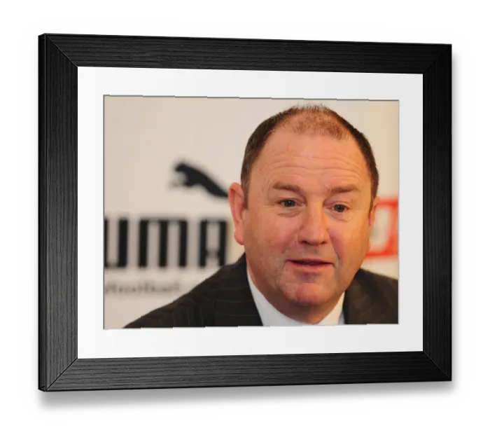 Framed Print : Bristol City FC: Gary Johnson Bids Farewell - Ashton Gate Stadium, March 2010 Framed Print : Bristol City FC: Gary Johnson Bids Farewell - Ashton Gate Stadium, March 2010