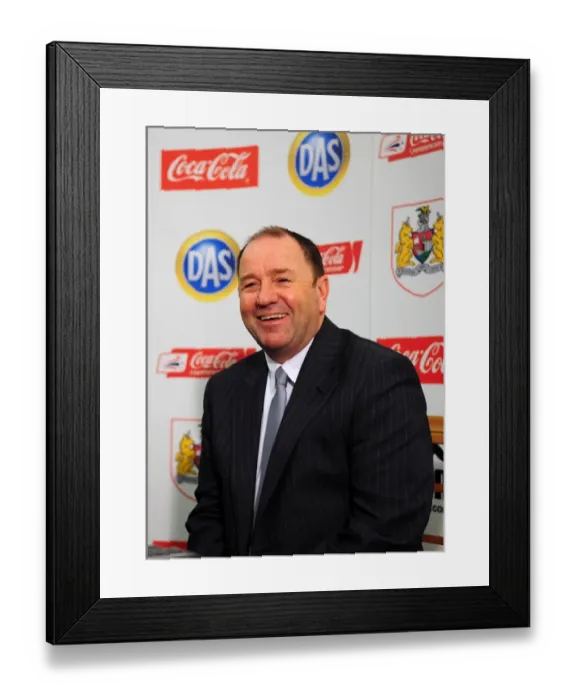 Framed Print : Gary Johnson Bids Farewell: The End of an Era at Bristol City FC (March 18, 2010) Framed Print : Gary Johnson Bids Farewell: The End of an Era at Bristol City FC (March 18, 2010)