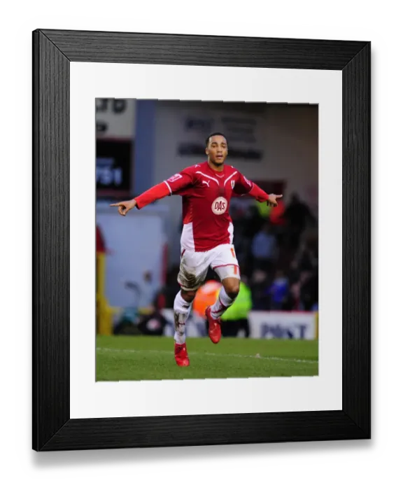 Framed Print : Nicky Maynard's Euphoric Goal Celebration: Bristol City vs Newcastle United, Championship 2010 Framed Print : Nicky Maynard's Euphoric Goal Celebration: Bristol City vs Newcastle United, Championship 2010
