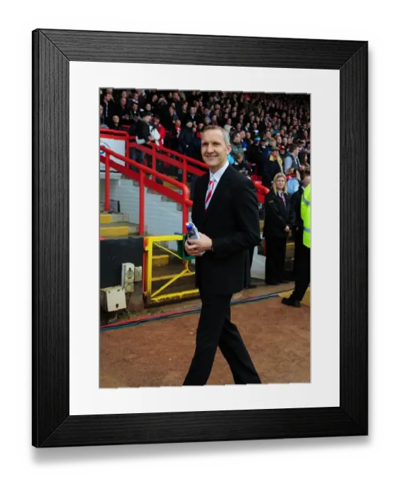 Framed Print : Keith Millen Leads Bristol City Against Newcastle United in Championship Clash at Ashton Gate, 2010