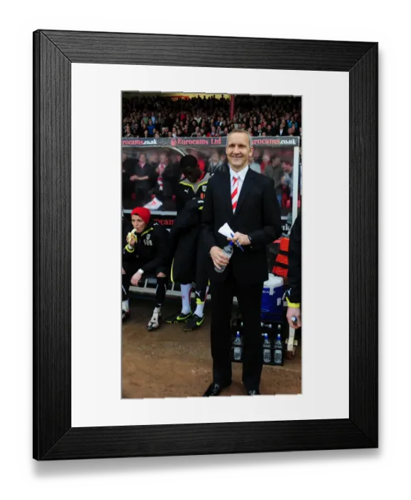 Framed Print : Keith Millen and Bristol City Take on Newcastle United in Championship Clash at Ashton Gate Stadium (2010) Framed Print : Keith Millen and Bristol City Take on Newcastle United in Championship Clash at Ashton Gate Stadium (2010)
