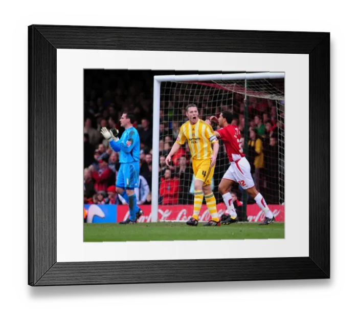 Framed Print : Kevin Nolan Leads Newcastle United at Ashton Gate: Bristol City vs Newcastle United, Championship 2010 Framed Print : Kevin Nolan Leads Newcastle United at Ashton Gate: Bristol City vs Newcastle United, Championship 2010