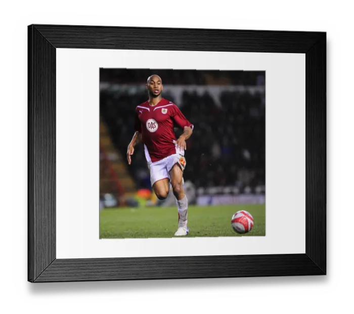 Framed Print : Danny Haynes Unforgettable Moment: Bristol City vs. Newcastle United in the 2010 Championship Clash at Ashton Gate