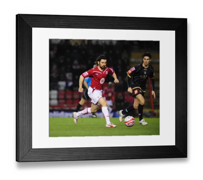 Framed Print : Bristol City vs Barnsley: Paul Hartley in Action, Championship Football Match, 23rd March 2010, Ashton Gate Stadium Framed Print : Bristol City vs Barnsley: Paul Hartley in Action, Championship Football Match, 23rd March 2010, Ashton Gate Stadium
