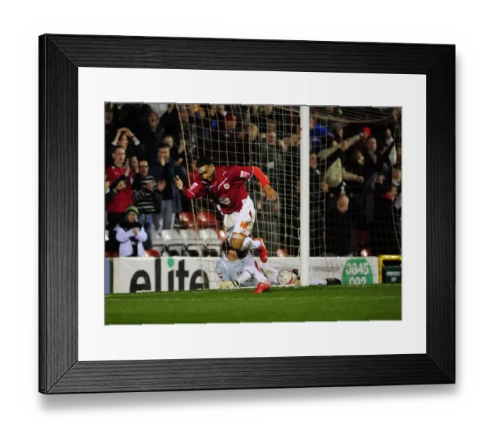 Framed Print : Bristol City's Nicky Maynard's Thrilling Goal Celebration vs Barnsley (Championship, 23 / 03 / 2010) Framed Print : Bristol City's Nicky Maynard's Thrilling Goal Celebration vs Barnsley (Championship, 23 / 03 / 2010)