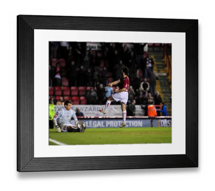 Framed Print : Bristol City's Paul Hartley Goal Celebration: Championship Clash Against Barnsley (23 / 03 / 2010) Framed Print : Bristol City's Paul Hartley Goal Celebration: Championship Clash Against Barnsley (23 / 03 / 2010)
