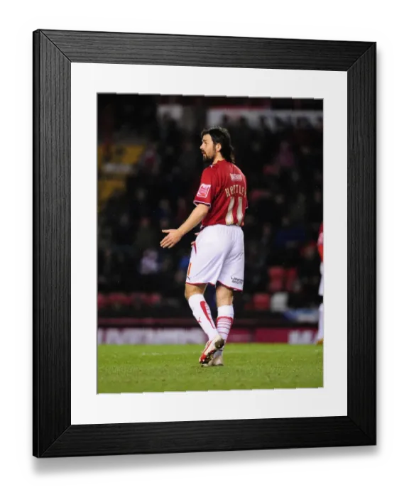 Framed Print : Paul Hartley in Action: Bristol City vs Barnsley, Championship Football Match, Ashton Gate Stadium (23 / 03 / 2010)
