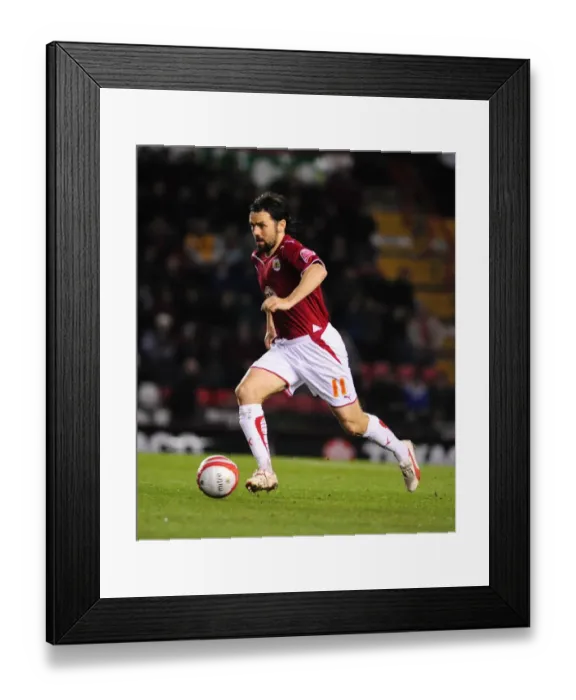 Framed Print : Championship Clash: Paul Hartley in Action for Bristol City vs Barnsley, 23rd March 2010, Ashton Gate Stadium Framed Print : Championship Clash: Paul Hartley in Action for Bristol City vs Barnsley, 23rd March 2010, Ashton Gate Stadium