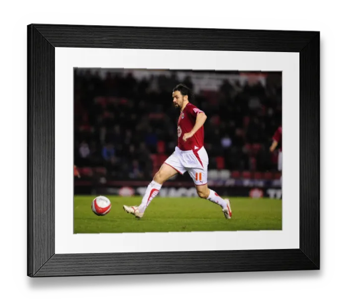 Framed Print : Championship Showdown: Paul Hartley's Battle at Ashton Gate - Bristol City vs Barnsley (23 / 03 / 2010) Framed Print : Championship Showdown: Paul Hartley's Battle at Ashton Gate - Bristol City vs Barnsley (23 / 03 / 2010)
