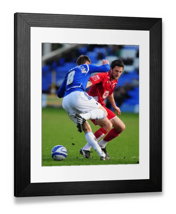 Framed Print : Battling for Championship Supremacy: Cole Skuse vs. Lee Frecklington, 2010