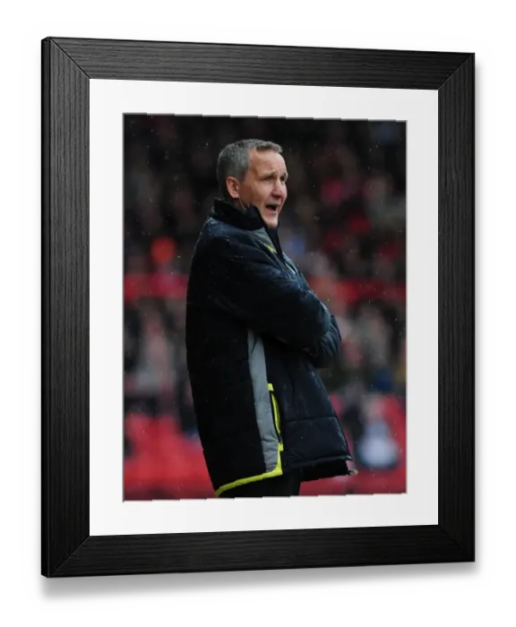 Framed Print : Keith Millen Leads Bristol City Against Nottingham Forest in Championship Clash at Ashton Gate, 03 / 04 / 2010