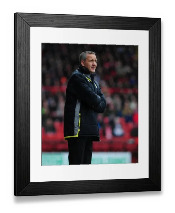 Framed Print : Keith Millen and Bristol City Fight for Championship Victory Against Nottingham Forest (03 / 04 / 2010) Framed Print : Keith Millen and Bristol City Fight for Championship Victory Against Nottingham Forest (03 / 04 / 2010)