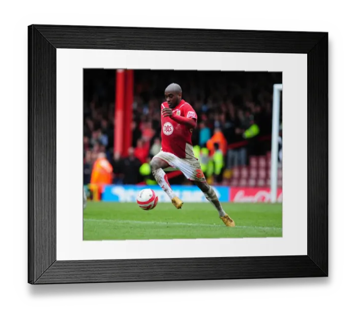 Framed Print : Jamal Campbell-Ryce in Action: Bristol City vs Nottingham Forest, Championship Match, Ashton Gate Stadium (03 / 04 / 2010)
