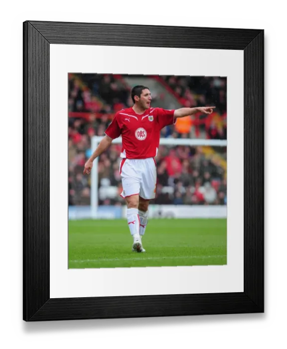 Framed Print : Championship Showdown: Bradley Orr vs. Nottingham Forest at Ashton Gate Stadium (03.04.2010) Framed Print : Championship Showdown: Bradley Orr vs. Nottingham Forest at Ashton Gate Stadium (03.04.2010)