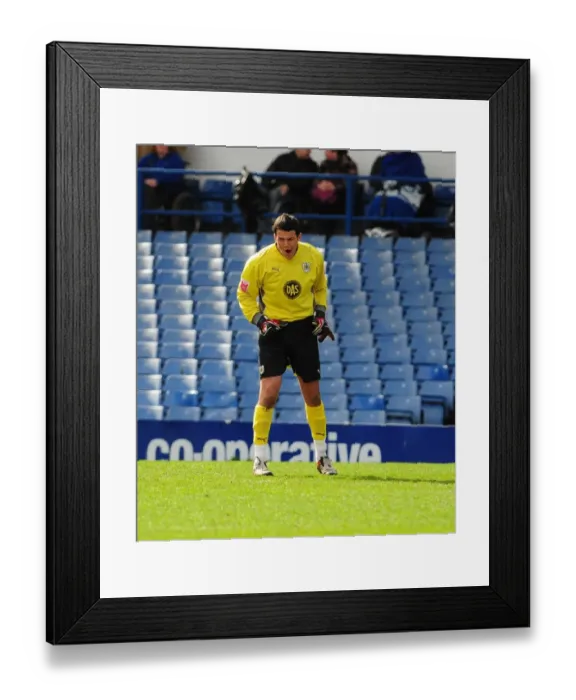 Framed Print : Stephen Henderson's Heroics: Saving the Day for Bristol City against Sheffield Wednesday in the Championship (05 / 04 / 2010)