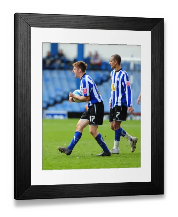 Framed Print : Championship Showdown: Battle at Hillsborough - Sheffield Wednesday vs. Bristol City (05 / 04 / 2010)