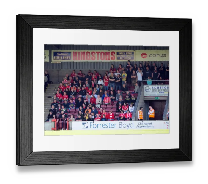 Framed Print : Bristol City Fans in Full Force at Scunthorpe United Championship Match, 17th April 2010 Framed Print : Bristol City Fans in Full Force at Scunthorpe United Championship Match, 17th April 2010