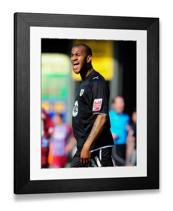Framed Print : Bristol City's Danny Haynes Expresses Frustration During Championship Clash vs. Scunthorpe United, April 2010 Framed Print : Bristol City's Danny Haynes Expresses Frustration During Championship Clash vs. Scunthorpe United, April 2010