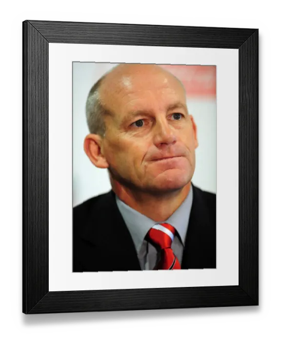 Framed Print : New Manager Steve Coppell's Debut: Bristol City's Championship Season at Ashton Gate (April 2010) Framed Print : New Manager Steve Coppell's Debut: Bristol City's Championship Season at Ashton Gate (April 2010)