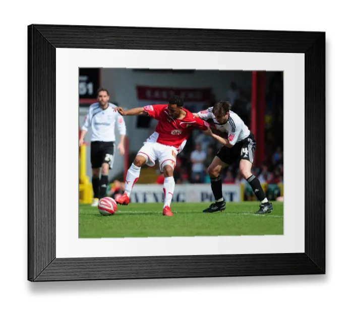 Framed Print : Bristol City vs Derby County: Nicky Maynard vs Shaun Barker - Championship Battle at Ashton Gate, 2010