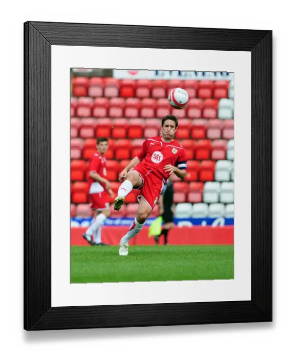 Framed Print : Lee Johnson Framed Print : Lee Johnson