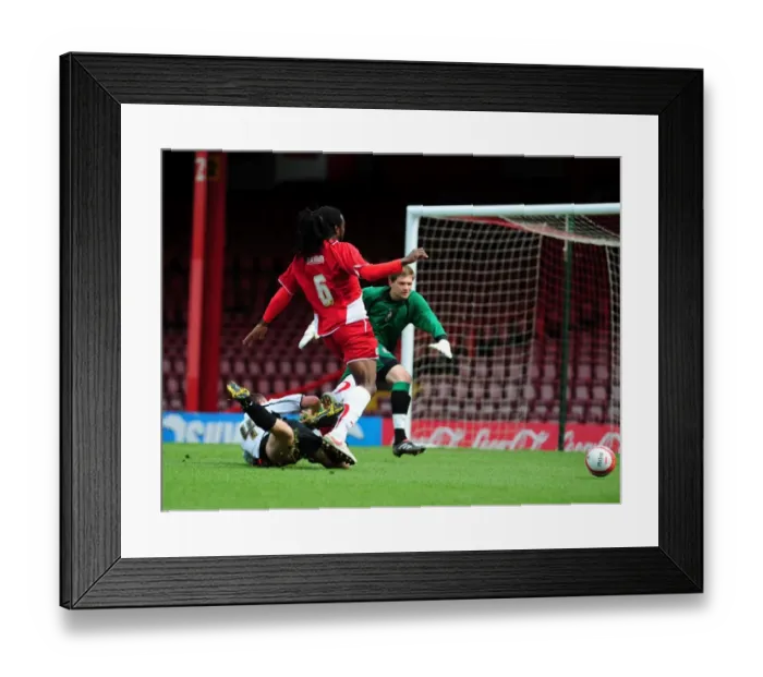 Framed Print : Evander Sno fouled