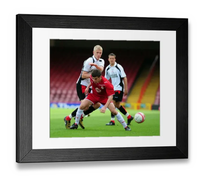 Framed Print : Joe Edwards in Action: Bristol City vs Bournemouth Reserves Framed Print : Joe Edwards in Action: Bristol City vs Bournemouth Reserves