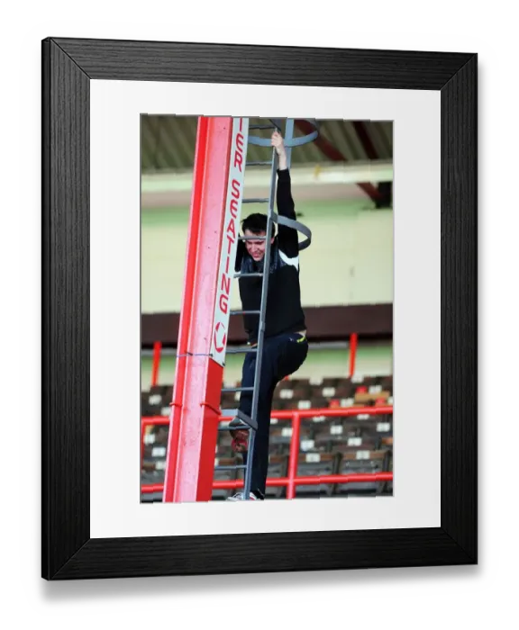 Framed Print : Football Rivalry: Bristol City vs Bournemouth Reserves, Season 09-10
