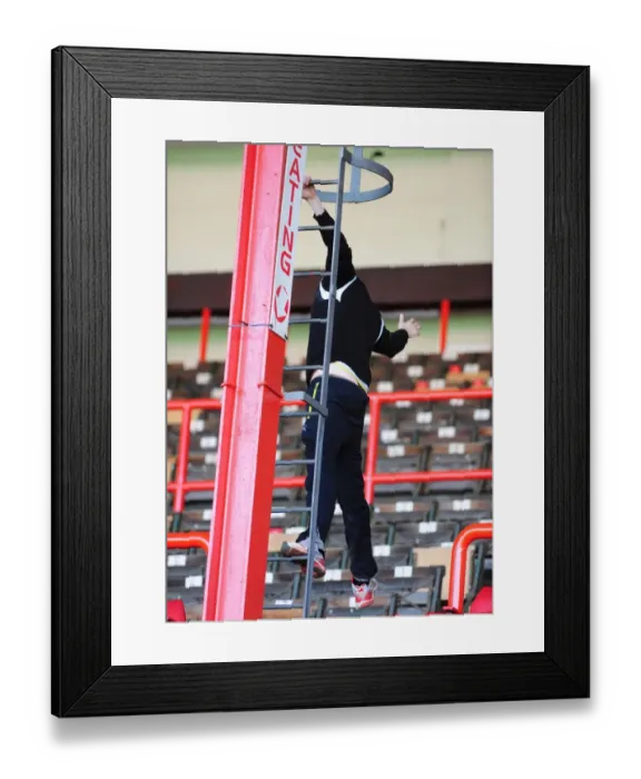 Framed Print : Bristol City vs Bournemouth Reserves: A Football Rivalry (Season 09-10) Framed Print : Bristol City vs Bournemouth Reserves: A Football Rivalry (Season 09-10)