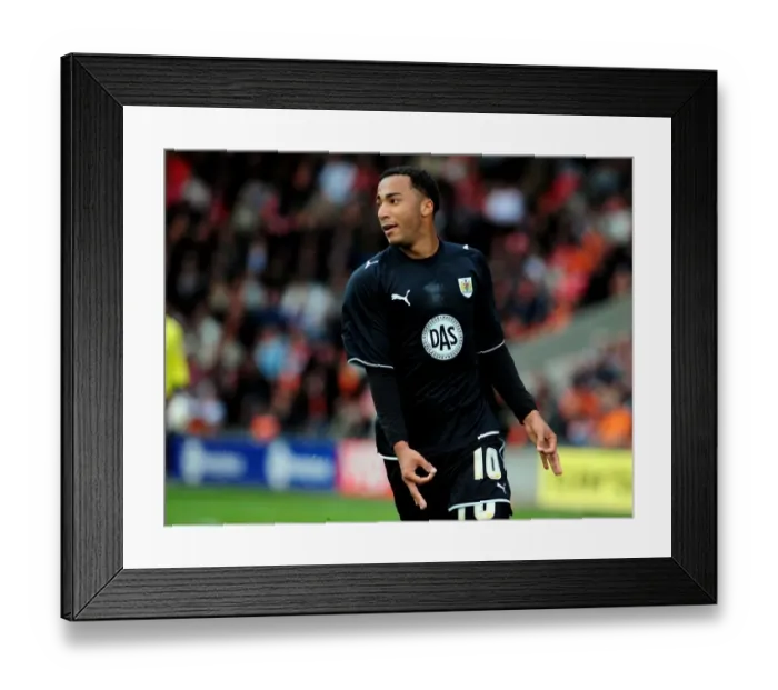 Framed Print : Nicky Maynard's Euphoric Goal Celebration (Championship 2010 - Blackpool vs. Bristol City)