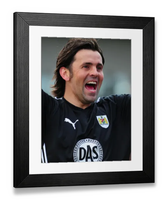 Framed Print : Bristol City's Paul Hartley Celebrates Goal Against Blackpool (02-05-2010, Championship)