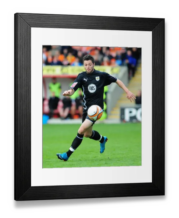 Framed Print : Ivan Sproule of Bristol City in Action against Blackpool at Bloomfield Road, Championship Match, 02 / 05 / 2010 Framed Print : Ivan Sproule of Bristol City in Action against Blackpool at Bloomfield Road, Championship Match, 02 / 05 / 2010