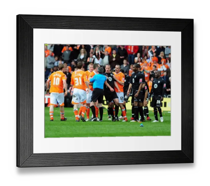 Framed Print : Bristol City vs Blackpool: Carey vs Ormerod - Championship Clash, Bloomfield Road (2010) Framed Print : Bristol City vs Blackpool: Carey vs Ormerod - Championship Clash, Bloomfield Road (2010)