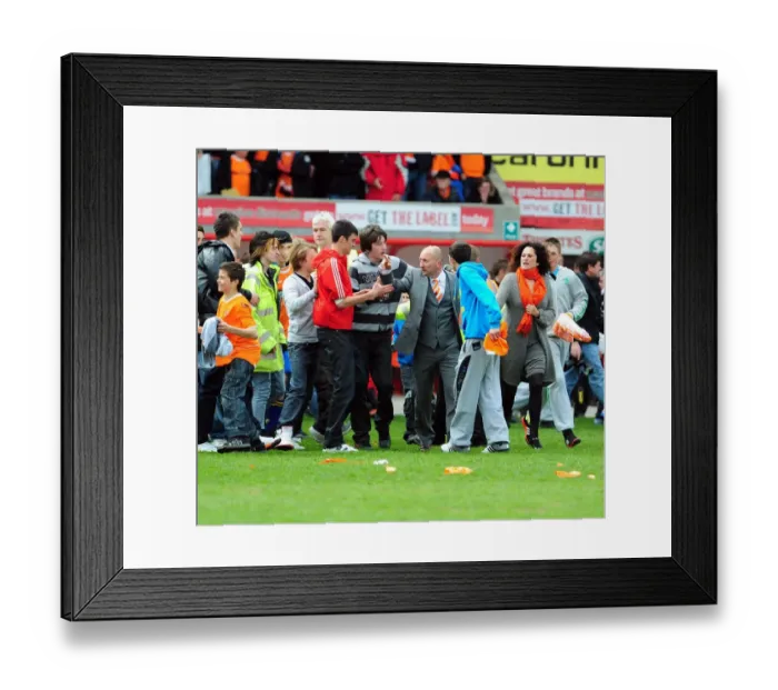 Framed Print : Championship Glory: Blackpool Fans Emotional Pitch Invasion as Ian Holloway Celebrates Title Win vs. Bristol City (02 / 05 / 2010)