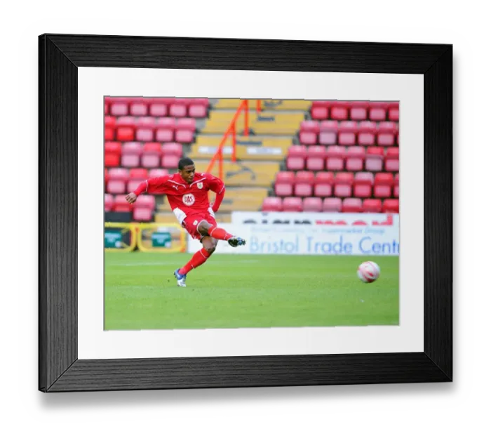 Framed Print : Bristol Citys Tristan Plummer scores a penalty