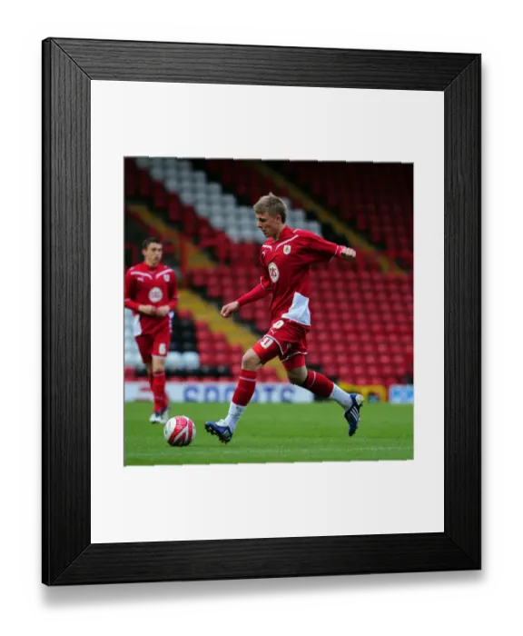 Framed Print : Bristol City vs Gloucester City: Glos Cup Clash, Season 09-10 Framed Print : Bristol City vs Gloucester City: Glos Cup Clash, Season 09-10
