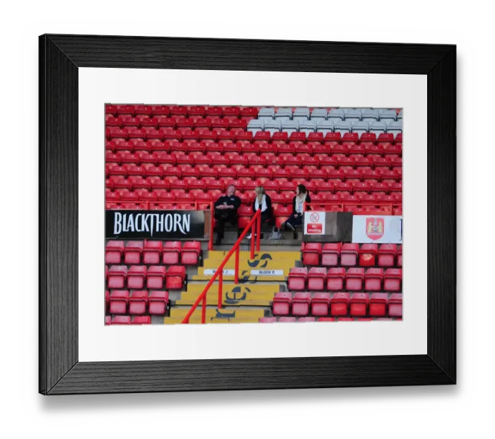 Framed Print : Bristol City vs Gloucester City: Glos Cup Showdown, Season 09-10 Framed Print : Bristol City vs Gloucester City: Glos Cup Showdown, Season 09-10