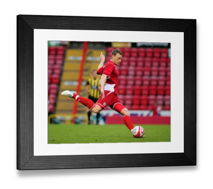 Framed Print : Bristol City vs Gloucester City: Glos Cup Clash, Season 09-10 Framed Print : Bristol City vs Gloucester City: Glos Cup Clash, Season 09-10