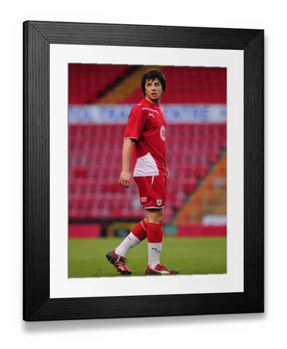 Framed Print : 09-10 Glos Cup Showdown: Bristol City FC vs Gloucester City - Season Highlight Framed Print : 09-10 Glos Cup Showdown: Bristol City FC vs Gloucester City - Season Highlight