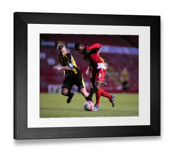 Framed Print : The Glos Cup Clash: Bristol City vs Gloucester City - Season 09-10
