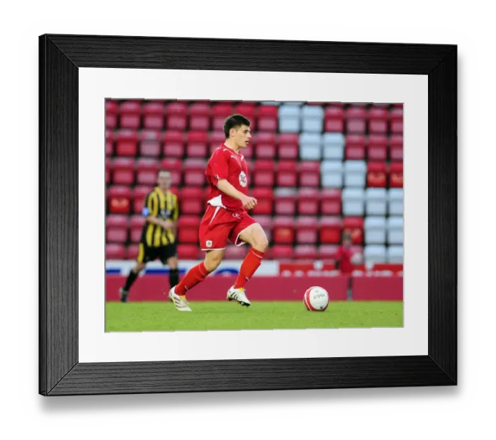 Framed Print : Bristol City vs Gloucester City: Glos Cup Clash, Season 09-10 Framed Print : Bristol City vs Gloucester City: Glos Cup Clash, Season 09-10