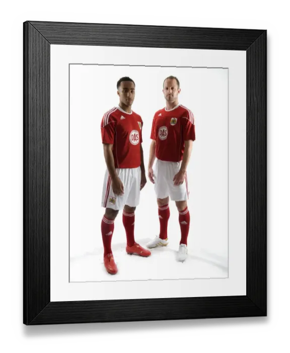 Framed Print : Bristol City FC 09-10 Season: New Kit and Team Overview