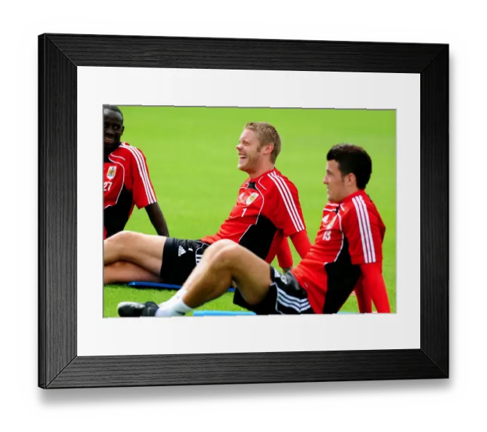 Framed Print : Bristol City FC: Dean Gerken Focused in Championship Pre-Season Training Framed Print : Bristol City FC: Dean Gerken Focused in Championship Pre-Season Training