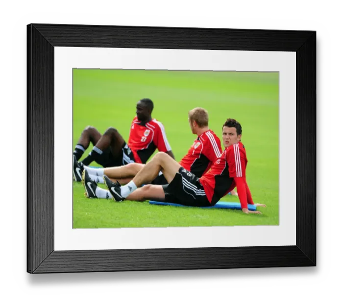 Framed Print : Bristol City Football Club: Goalkeeper Stephen Henderson in Deep Focus during Championship Pre-Season Training Framed Print : Bristol City Football Club: Goalkeeper Stephen Henderson in Deep Focus during Championship Pre-Season Training