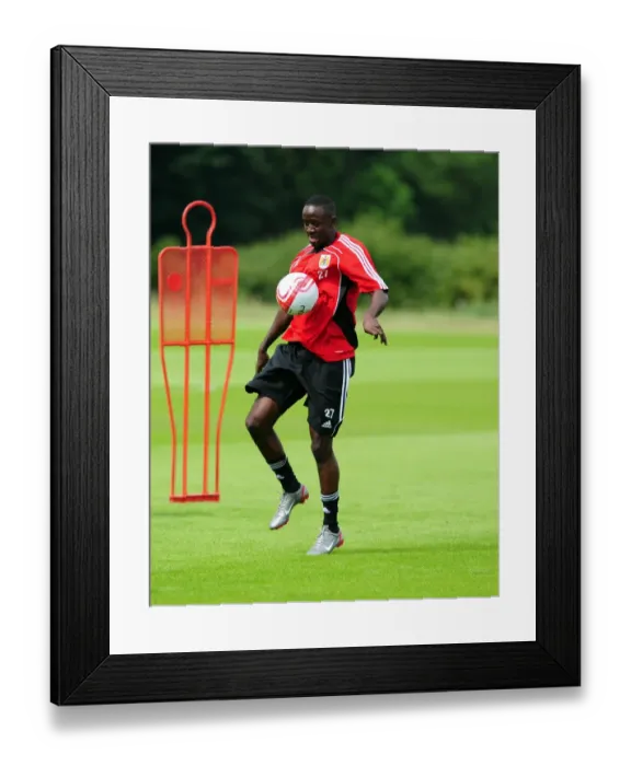 Framed Print : Bristol City Football Club: Albert Adomah in Action during Pre-Season Training Framed Print : Bristol City Football Club: Albert Adomah in Action during Pre-Season Training