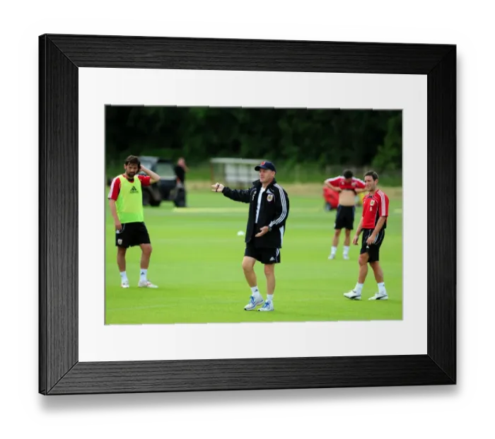 Framed Print : Steve Coppell: Dedicated at the Helm of Bristol City - Pre-Season Training Framed Print : Steve Coppell: Dedicated at the Helm of Bristol City - Pre-Season Training
